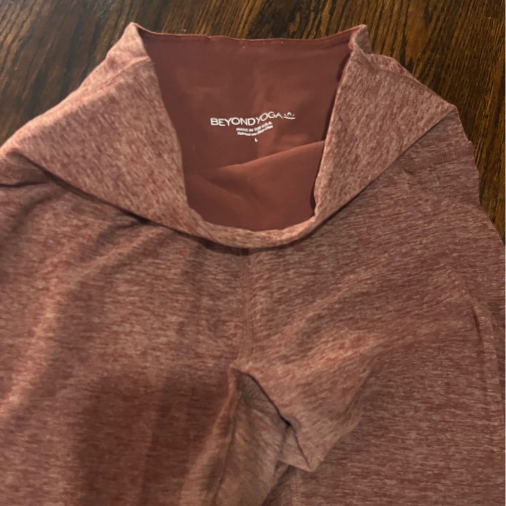 Beyond yoga- ankle length leggings